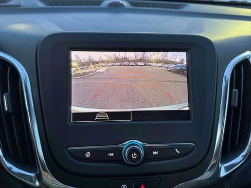 Used 2024 Chevrolet Equinox LT image 28