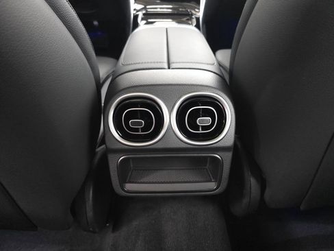 Certified 2026 Mercedes-Benz C 300 4MATIC Sedan image 24