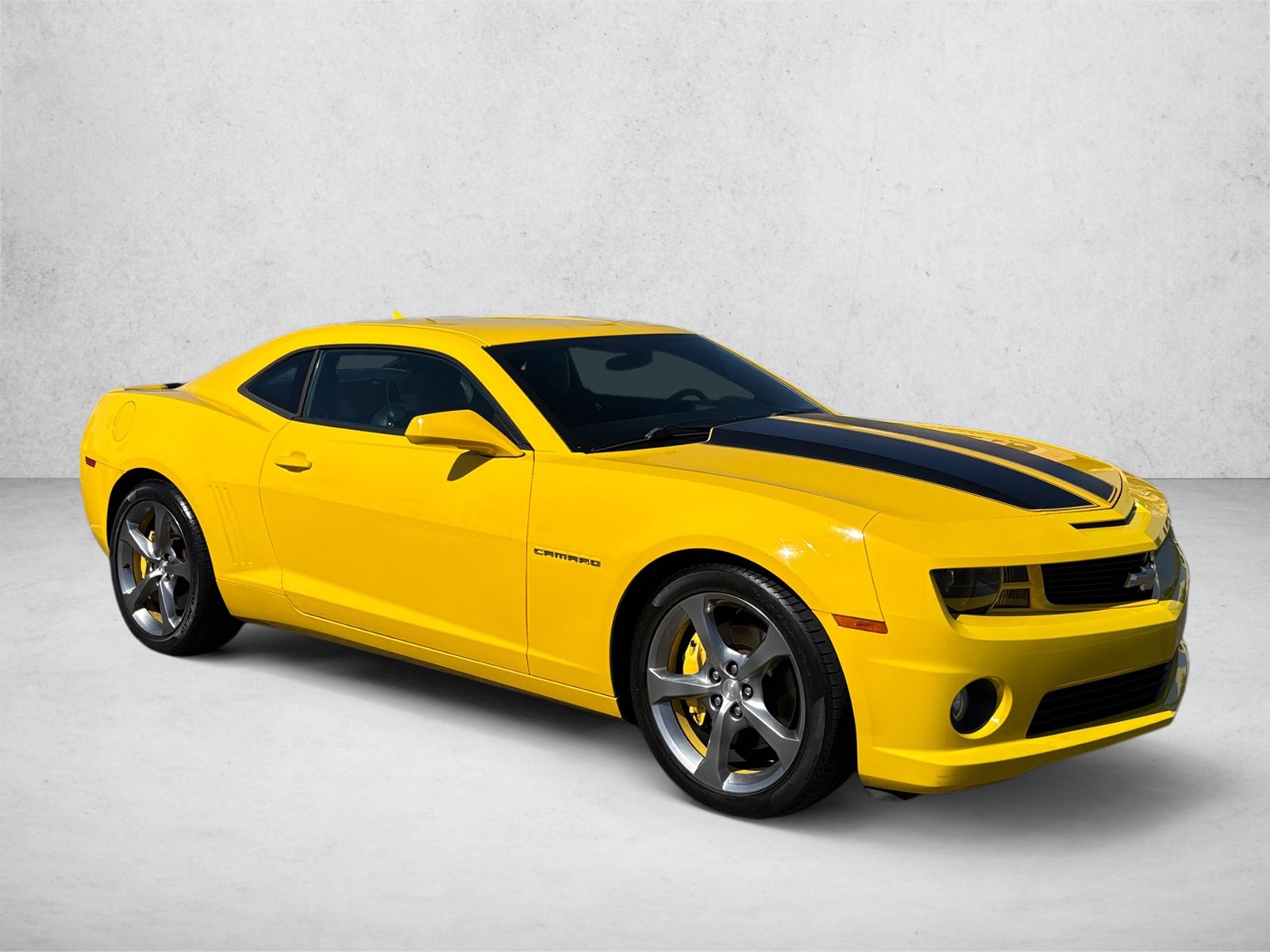 Used 2013 Chevrolet Camaro SS w/ RS Package RWD image 3