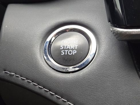 Used 2023 Toyota Highlander Platinum image 23