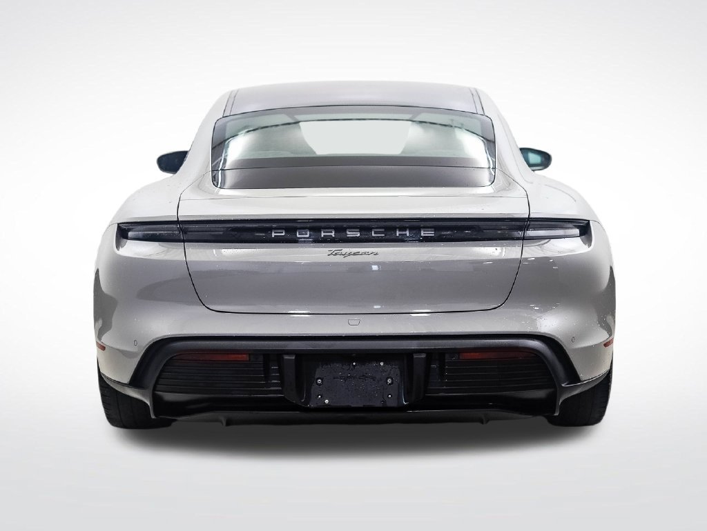 Used 2022 Porsche Taycan RWD image 4
