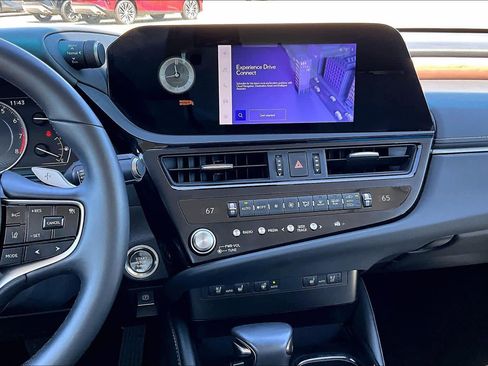 Certified 2025 Lexus ES 350 w/ Premium Package image 7