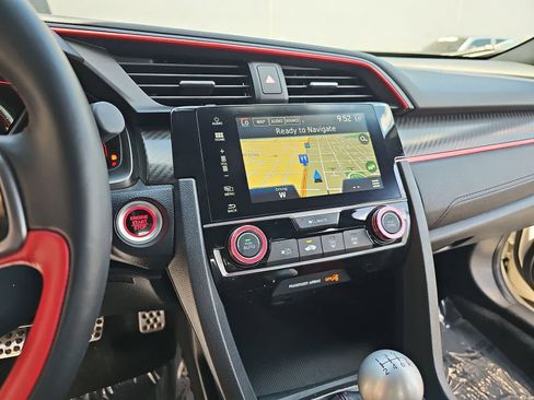 Used 2018 Honda Civic Type R image 20