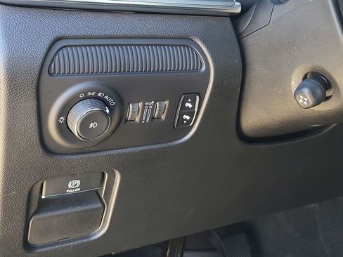 Used 2023 Jeep Wagoneer Series II image 18