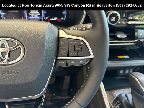 Used 2025 Toyota Highlander Platinum AWD/4WD image 20
