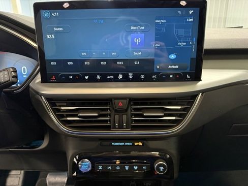 Used 2024 Ford Escape Platinum image 16