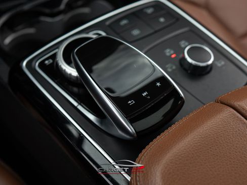 Used 2019 Mercedes-Benz GLE 43 AMG 4MATIC image 35