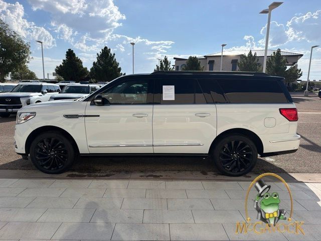 Used 2021 Lincoln Navigator L Black Label w/ Special Edition Package AWD/4WD image 8