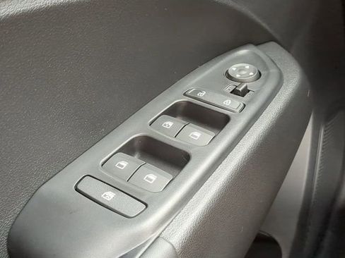 New 2025 Hyundai Venue Limited image 24