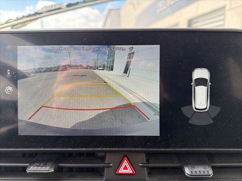 Certified 2023 Kia Sportage EX image 9