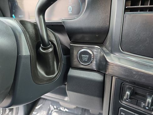 Used 2024 Ford F350 Lariat image 18