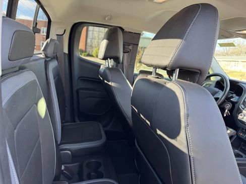 Used 2019 Chevrolet Colorado Z71 image 33