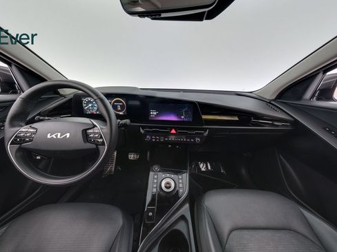 Used 2023 Kia Niro Wave FWD image 25