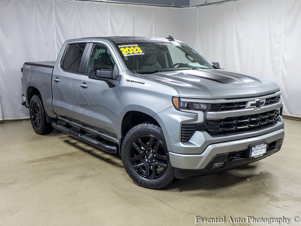 Used 2023 Chevrolet Silverado 1500 RST w/ Rally Edition AWD/4WD image 2