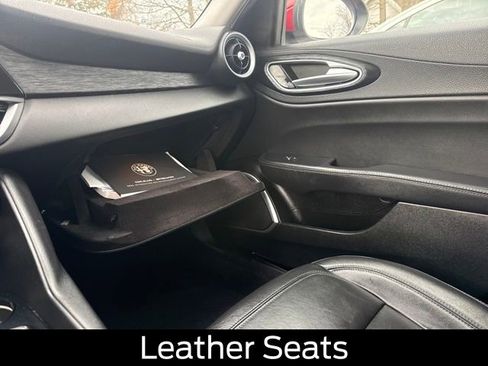 Used 2021 Alfa Romeo Giulia Sprint w/ Cold Weather Package image 24