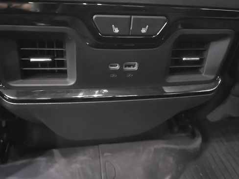 Used 2025 Chevrolet Silverado 1500 ZR2 AWD/4WD image 20
