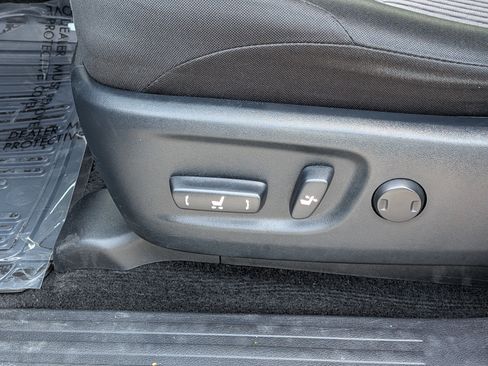 Used 2024 Toyota 4Runner SR5 RWD image 22