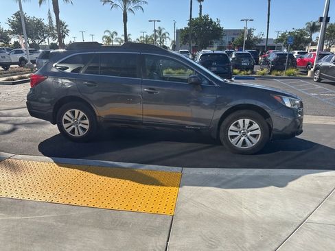 Used 2019 Subaru Outback 2.5i Premium image 26