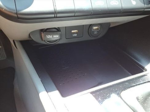Used 2023 Hyundai Elantra SEL w/ Convenience Package FWD image 23