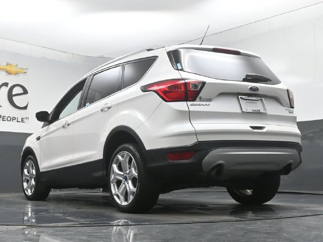 Used 2019 Ford Escape Titanium AWD/4WD image 5