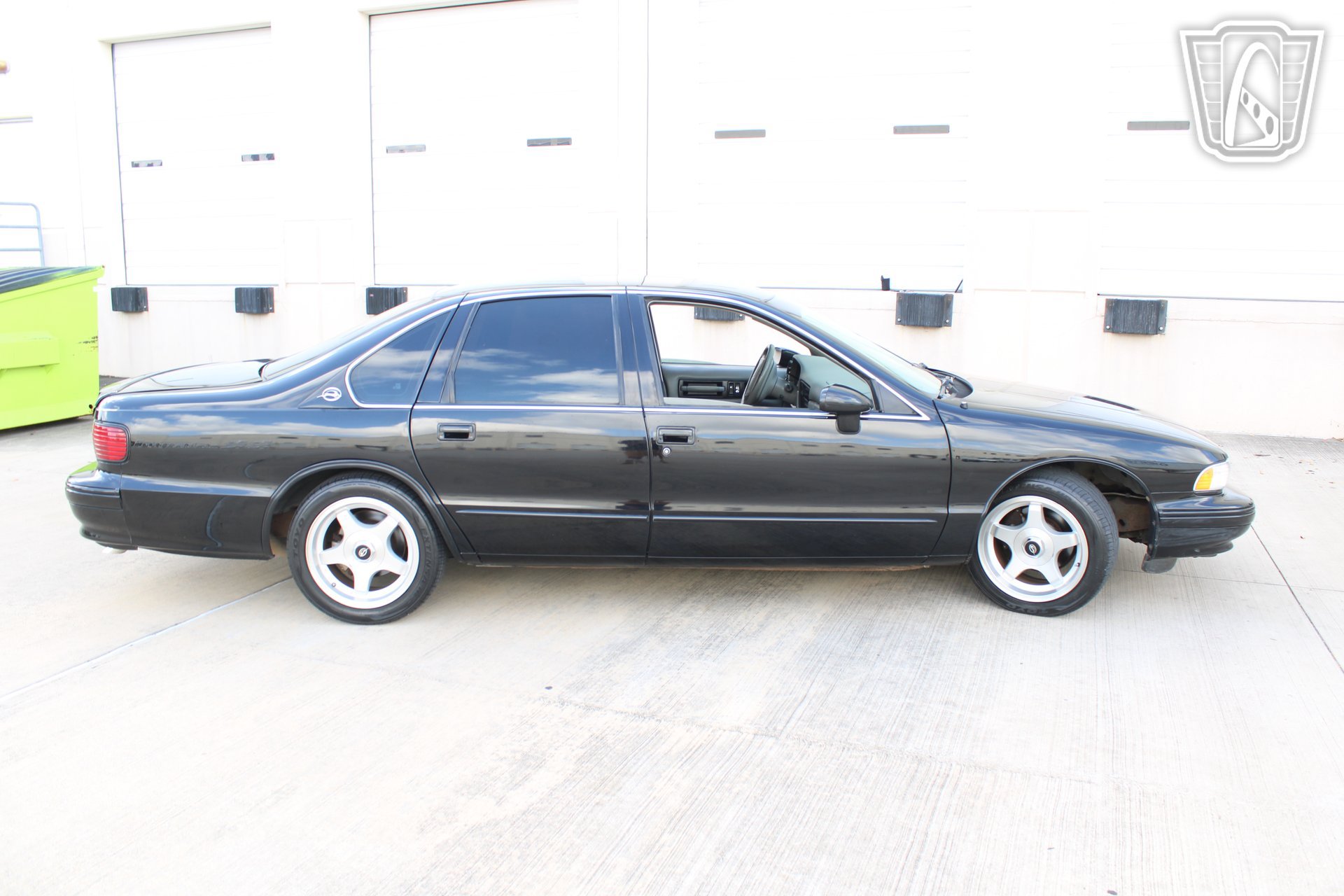 Used 1994 Chevrolet Caprice SS RWD image 4
