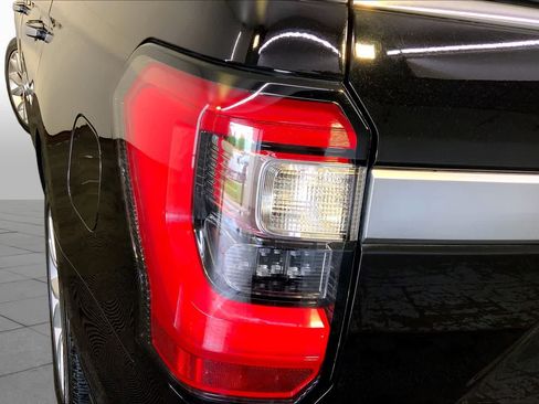 Used 2019 Ford Expedition Platinum AWD/4WD image 28