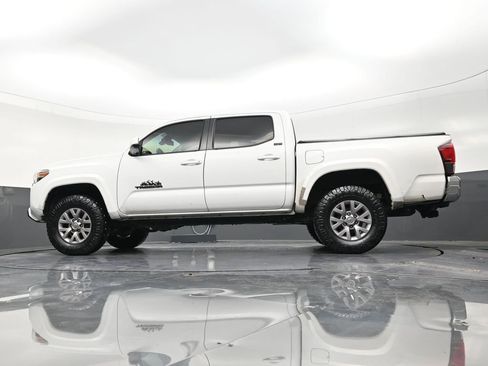 Used 2019 Toyota Tacoma SR5 image 21