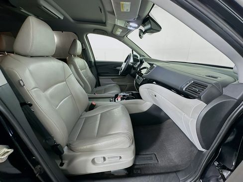 Used 2019 Honda Pilot Touring image 33