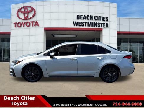 Certified 2025 Toyota Corolla SE FWD image 7