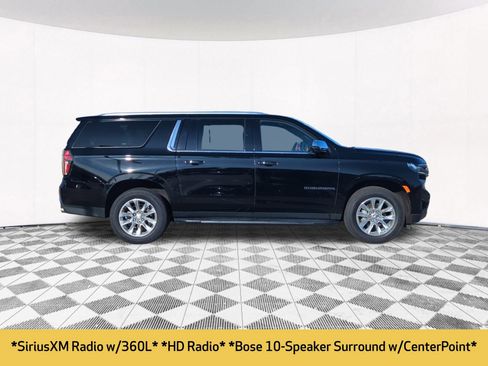 Used 2021 Chevrolet Suburban Premier w/ Premium Package image 9