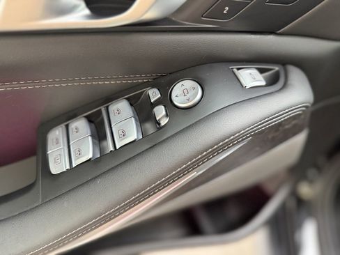 Used 2023 BMW X7 xDrive40i w/ M Sport Package image 7