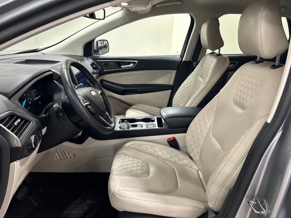 Used 2024 Ford Edge Titanium AWD/4WD image 10