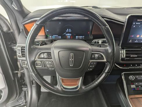 Used 2020 Lincoln Navigator Reserve AWD/4WD image 13
