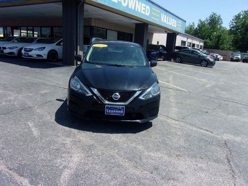 Used 2019 Nissan Sentra S FWD image 3