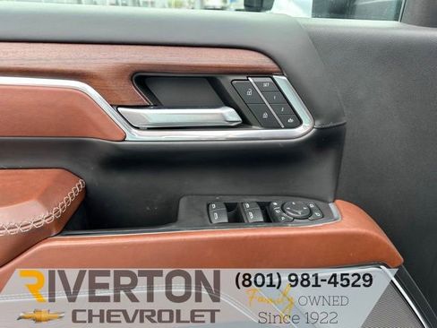 Used 2024 GMC Sierra 3500 Denali Ultimate image 4