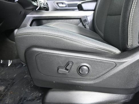 Used 2024 RAM 1500 Big Horn AWD/4WD image 22