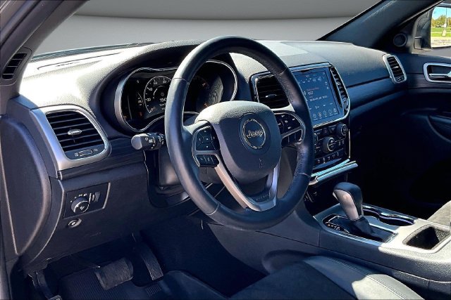 Used 2021 Jeep Grand Cherokee Laredo X AWD/4WD image 16