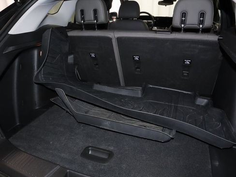 Used 2025 Chevrolet Trax ACTIV w/ Sunroof Package image 15