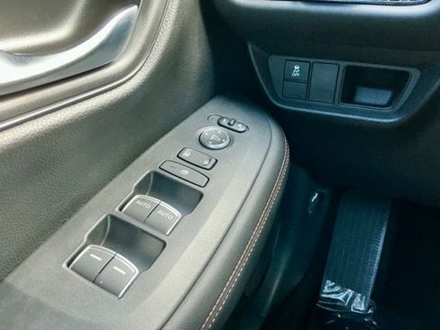 Certified 2023 Honda HR-V Sport image 18