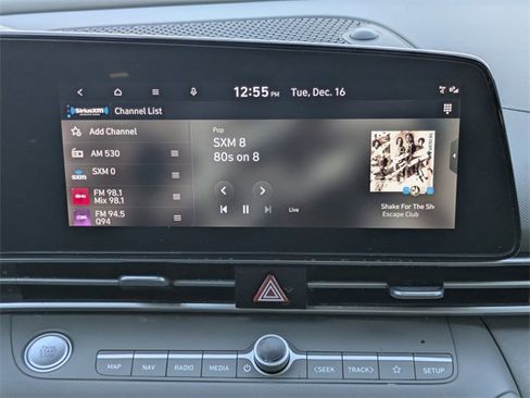 Used 2023 Hyundai Elantra SEL w/ Convenience Package image 17