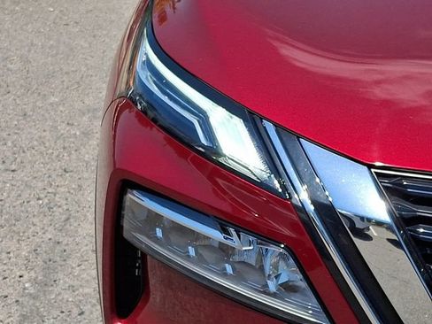 Used 2023 Nissan Rogue Platinum FWD image 10