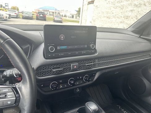 Used 2024 Honda HR-V Sport image 18