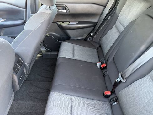 Used 2025 Nissan Rogue SV FWD image 21