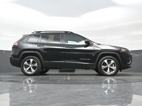 Used 2022 Jeep Cherokee Limited image 33