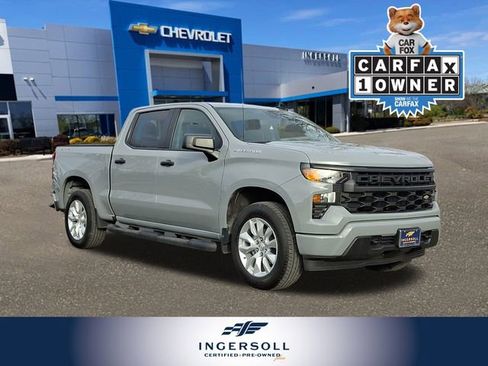 Used 2024 Chevrolet Silverado 1500 Custom image 1