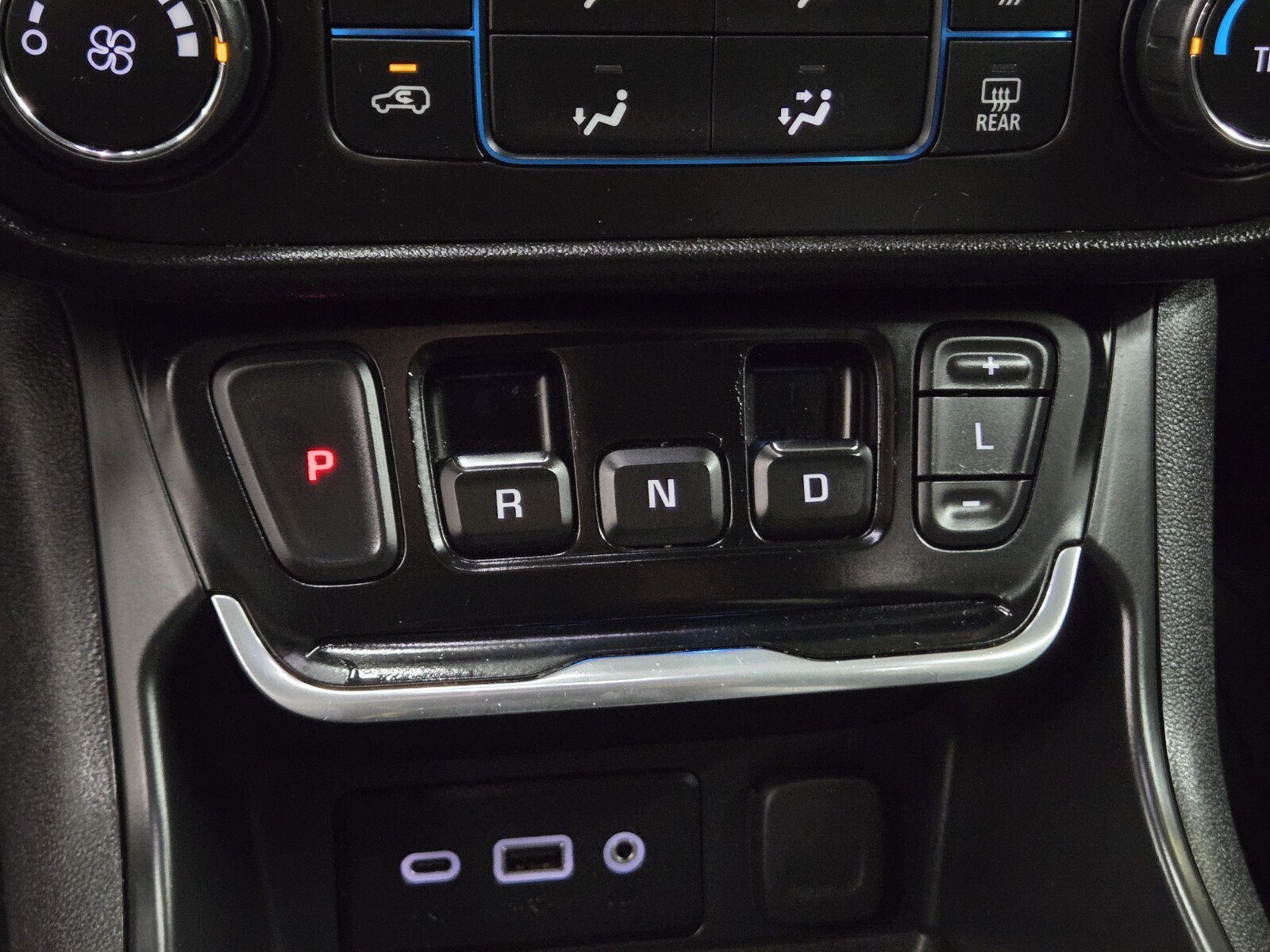 Used 2019 GMC Terrain SLE w/ LPO, Floor Liner Package FWD image 19