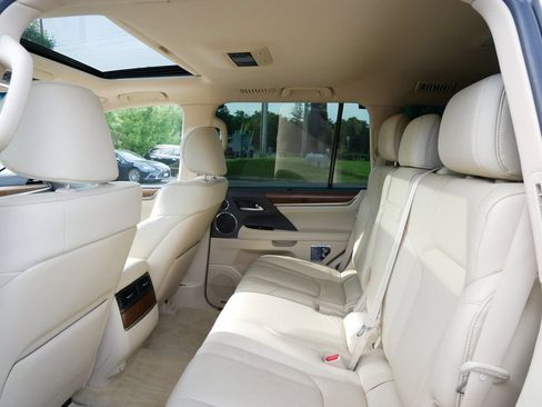 Certified 2021 Lexus LX 570 4WD w/ Luxury Package image 11
