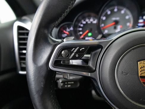 Used 2017 Porsche Cayenne S AWD/4WD image 22