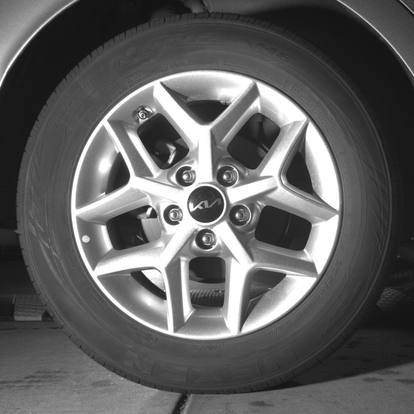 Used 2025 Kia Soul LX w/ LX Technology Package FWD image 18