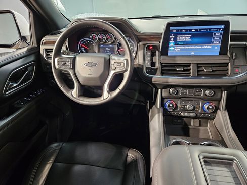 Used 2021 Chevrolet Tahoe Z71 w/ Z71 Signature Package AWD/4WD image 9